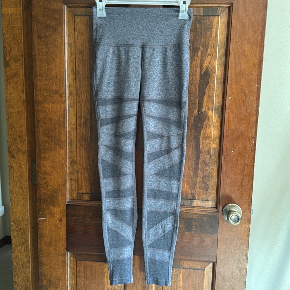 Lululemon High Rise Wunder Under Tech Mesh Bandage Stripe Tights Grey Leggings 6